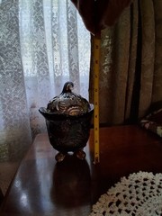 Imperial Glass Louis 14th Lidded Footed Jar Carnival Glass 6.75″ Tall 4.75″ Diam