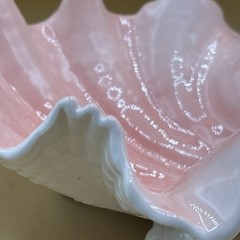 ￼Vintage 1980’s Fitz and Floyd Footed Seashell Dish, “Coquille” H-5” W-8” D-7”