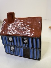 RARE Mudlen End Studio Felsham Suffolk Pottery Miniature House Cottage BLUE #3B