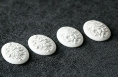 4 White Porcelain Parian Floral Bouquet Plaques 2 5/8″ x 1 3/4″ Jewelry Making