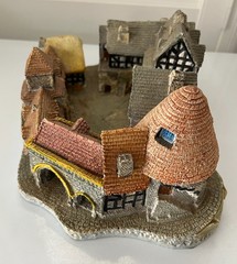David Winter Coaching Inn VERY RARE!