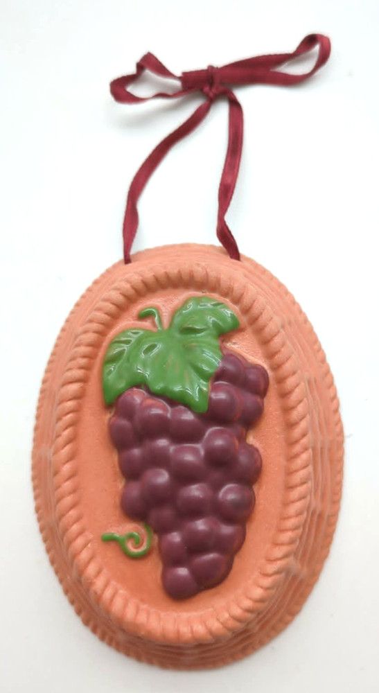 Vntg 85 Avon Summer Fruit Collection Decorative Grape Mold Weiss Pottery Brazil