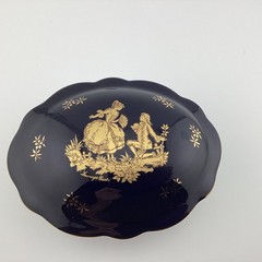 Limoges Castel Oval Trinket box with 22K Gold Design, made in France
