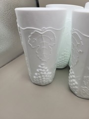 (6)RETRO VINTAGE INDIANA GLASS COLONY HARVEST MILK GLASS EMBOSSED COLLECTABLE