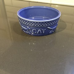 Longaberger Pottery Mulligan Cornflower BLUE CAT BOWL Made in USA 5″