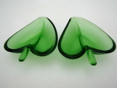 2 Unbranded Glass Green Leaf Heart Shaped Vintage Salt Dip or Trinket Dish