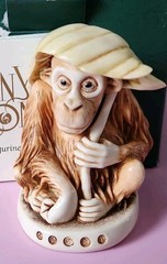 Harmony Kingdom “Pongo’s Palm” Figurine Trinket Box 2000, England Treasure Jests