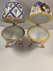 4in Unbranded Handcraft Egg-Shaped Porcelain Footed Floral Trinket Box Set Of 2