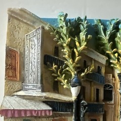 BEAUTIFULLY DETAILED 9” X 7” WALL ART RESIN PICTURE PLAQUE