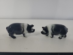 2 Small Mini Vintage Ceramic Pigs Miniature Black White 1-2” Unbranded