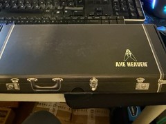 Gene Simmons – Axe Heaven Signature Punisher Mini Bass Guitar Replica Miniature