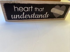 GANZ Block Sign NURSE helping hands and a heart that understands 6 3/4 x7 NEW