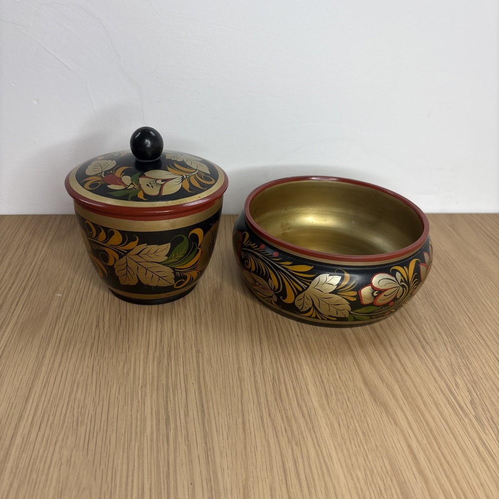 Russian Khokhloma wood Bowl Lid Pot, traditional hand-painted floral motifs Gold