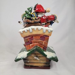 Unbranded Holiday Santa In Sleigh Music Box Metal TESTED, WORKS PLAYS TOO FAST