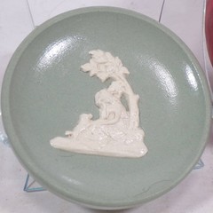 Jasper Ware Green Pin/Ring/Trinket Dish 2.25″W Lady & Dog Relief Dudson England
