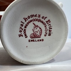 Enoch Wedgewood(Tunstall) LTD. Genuine. ENGLAND. Royal Homes Britain Red Castle