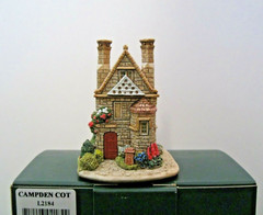Lilliput Lane Cottages Campden Cot Mint in its original box with deed. L2184