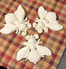 Set Of 3 Burwood Products Honey Bee Wall Hanging Molded Plastic Ivory 1970