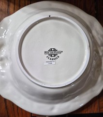 FITZ & FLOYD CLASSIC “JOLLY OLE ST. NICK” FESTIVE BOWL WITH HANDLES 10″x8 1/4″