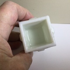 ANTIQUE EAPG UNKNOWN MFG. MILK GLASS HORSESHOE & CLOVER TOOTHPICK HOLDER