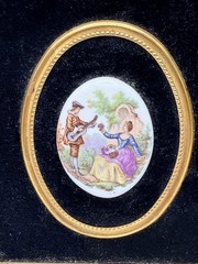 Vtg B&S Creations, NY Handpainted Porcelain Cameo Gold Frame Plaque 5.5×4.75”