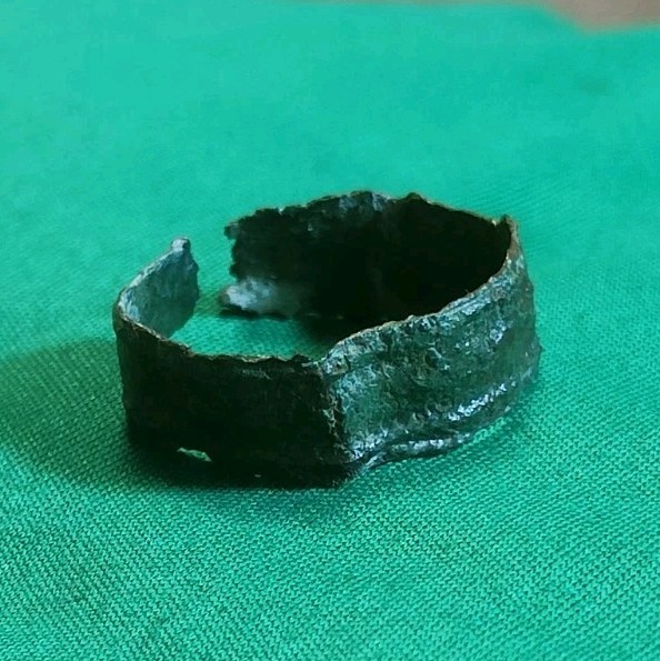 Unknown Medieval Metal Detecting Find (395)