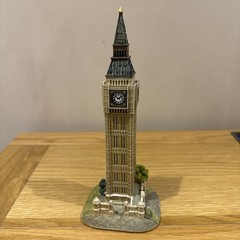 Lilliput Lane – Big Ben – L2211 – Britain’s Heritage Range – Boxed & Deeds