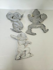 VINTAGE 1970S – SEXTON 3 BASEBALL PLAYERS CASTED METAL WALL HANGINGS Catcher