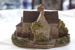 Lilliput Lane 1991 “village School”. English collection North.