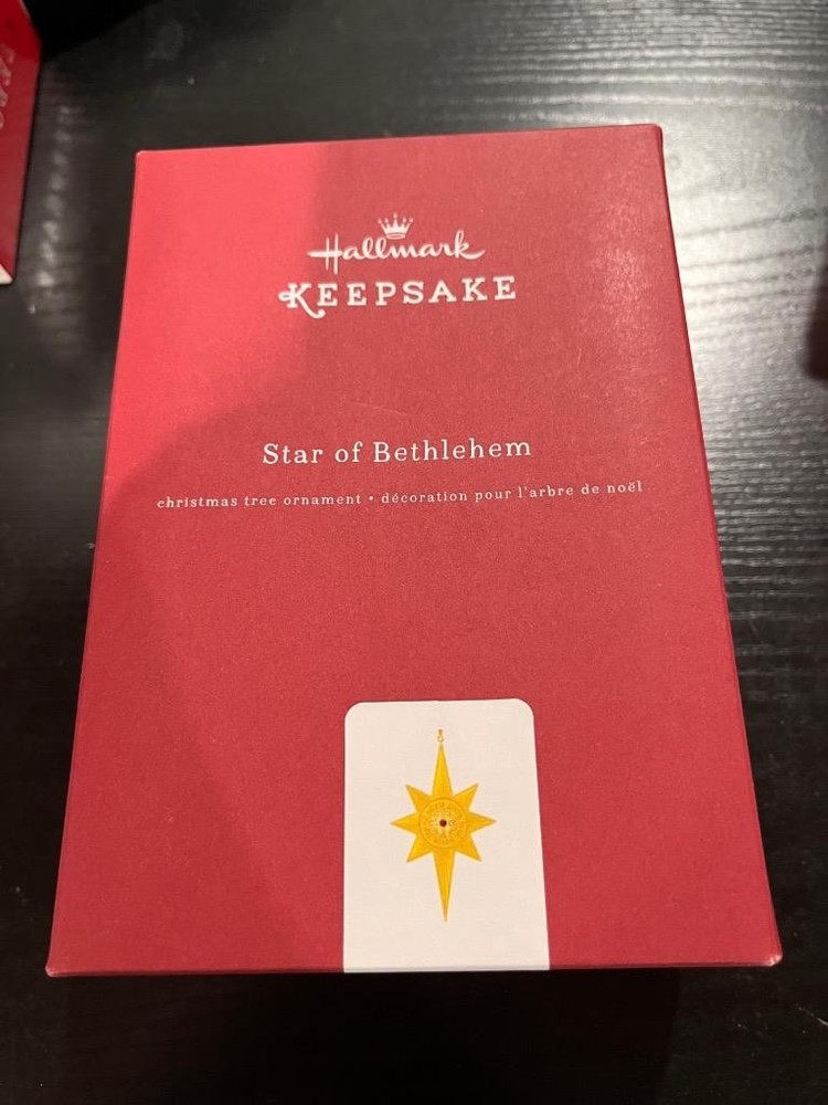 Hallmark Keepsake Ornament 2016 Star of Bethlehem Yellow Gold Red NIB Premium