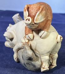 Harmony Kingdom ~ A LOVE SUPREME ~UK Made ~ NIB~RW Club Redemption~Pigs