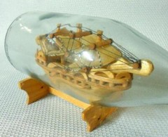 UN Classic Spanish Galleon Ship in a Bottle