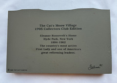 The Cat’s Meow Eleanor Roosevelt’s Home Hyde Park NY Wooden Shelf Sitter 1995