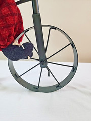 Rare Vintage 2000 Snowman Plush Riding Metal Bike 14″ Bicycle with Broom Prima