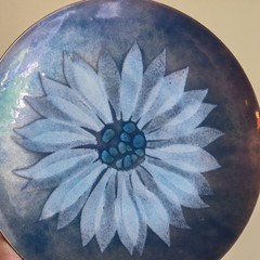 Vintage Bovano Copper Enamel Plate Blue with Daisy Type Flower Design 7.75″