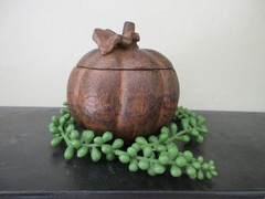 Rustic Cast Iron Pumpkin Removable lid 4.5” Very Heavy, EXCELLENT