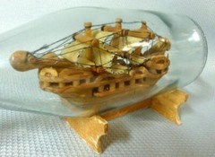UN Classic Spanish Galleon Ship in a Bottle