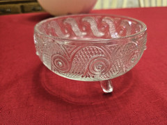 Vintage – AVON 3 Footed Clear Glass Candy Dish/Bowl Without Lid 5.5″ Diameter