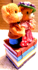 Unbranded~Marrying Bears Standing On Books Treasure Trinket Ceramic Box Vtg.