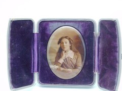 Edwardian Travelling Frame with Porcelian Plaque Depicting Young Girl c1910