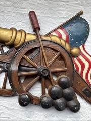 1967 Sexton Revolutionary War Cannon 13 Star Flag Metal Wall Decor