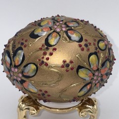 SIGNED Nannette Fenn “Eggs”traordinaire Designs Floral Faberge Inspired Egg USA