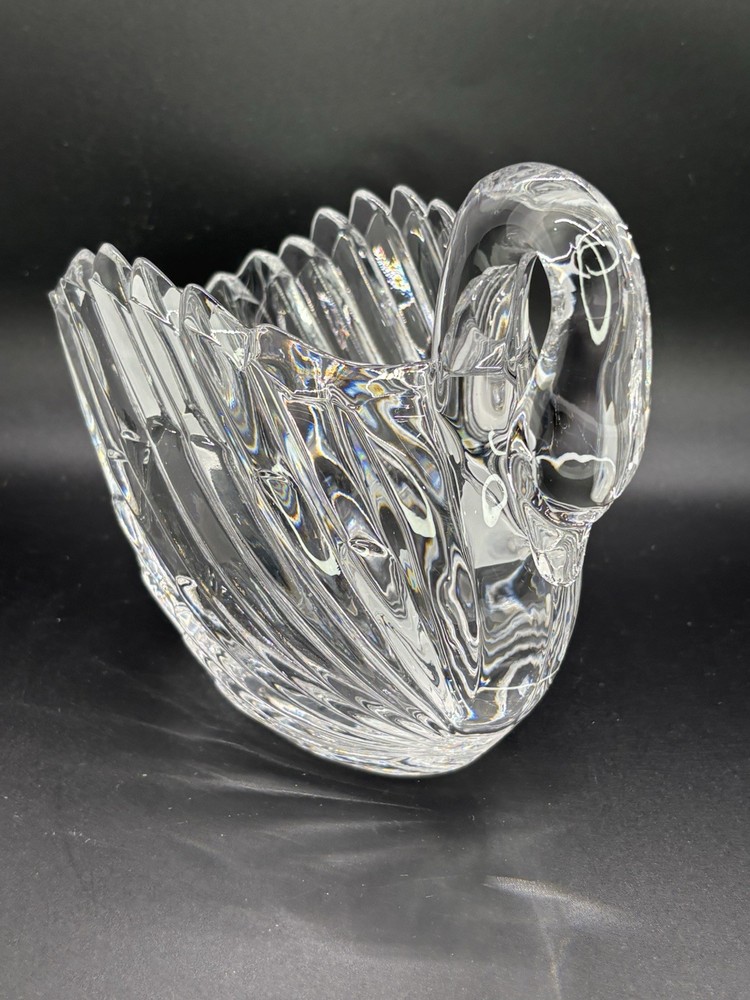 Gloria Vanderbilt 24% Lead Crystal Glass Swan Candy Dish Bowl Germany Signed