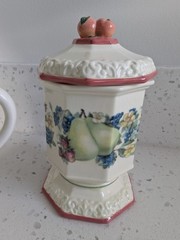 AVON Sweet Country Harvest Creamer & Covered Sugar
