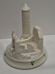 Belleek Devenish Round Tower Centrepiece ~ Millennium 2000 Collection Pristine