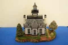 Harbour Lights Spring at Fort Tomkins, NY MIB with COA. Signed. HL652