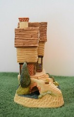 David Winter Enesco Limestone Brooke Mint in bx 2002 Special Event Cottage D1178