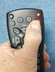 Radio Shack 3 In 1 East To Use TV Cable Sat DVD Remote 15-2147