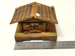 Vintage Wood Swiss Cabin House Le Vieux Chalet Music Box Made in Switzerland