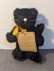 Vintage 1990s Boyds Bear. (Poe) Black Halloween Cat Collectible Animal.